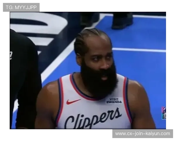 哈登重回巅峰,带领快船继续争夺季后赛资格 哈登重回巅峰,带领快船继续争夺季后赛资格